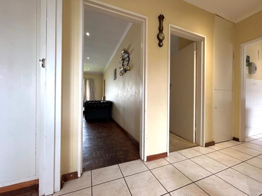 2 Bedroom Property for Sale in Fish Hoek Western Cape